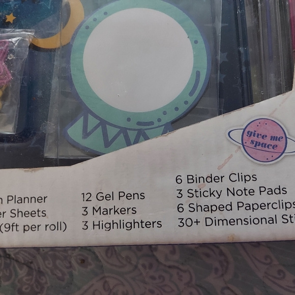 NEW Undated Planner - Picture 3 of 5